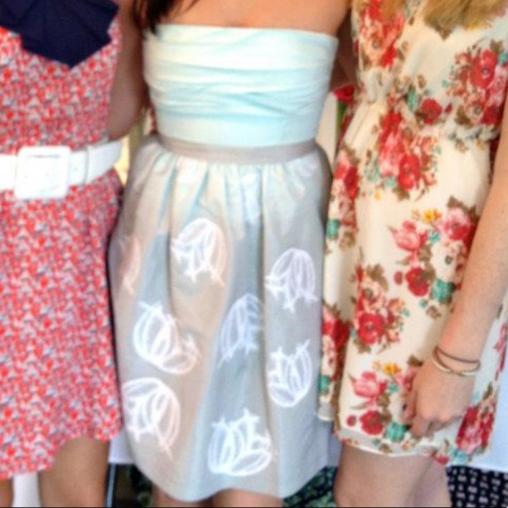 BCBG Perfect summer dress!